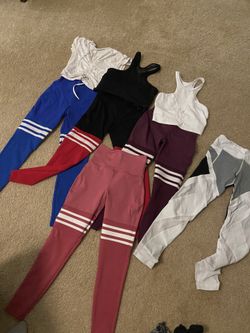 Bombshell Leggings And Crop Tops