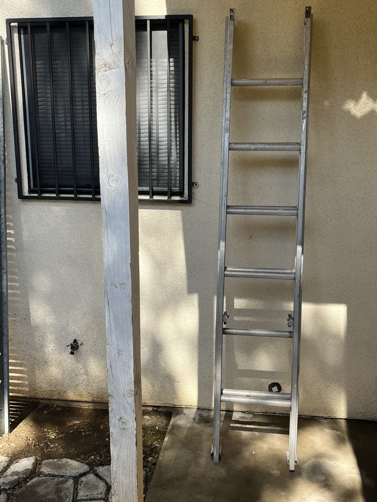 14ft Aluminum Ladder