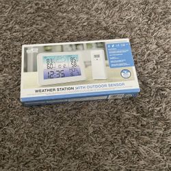 Weather Station With Outdoor Sensor