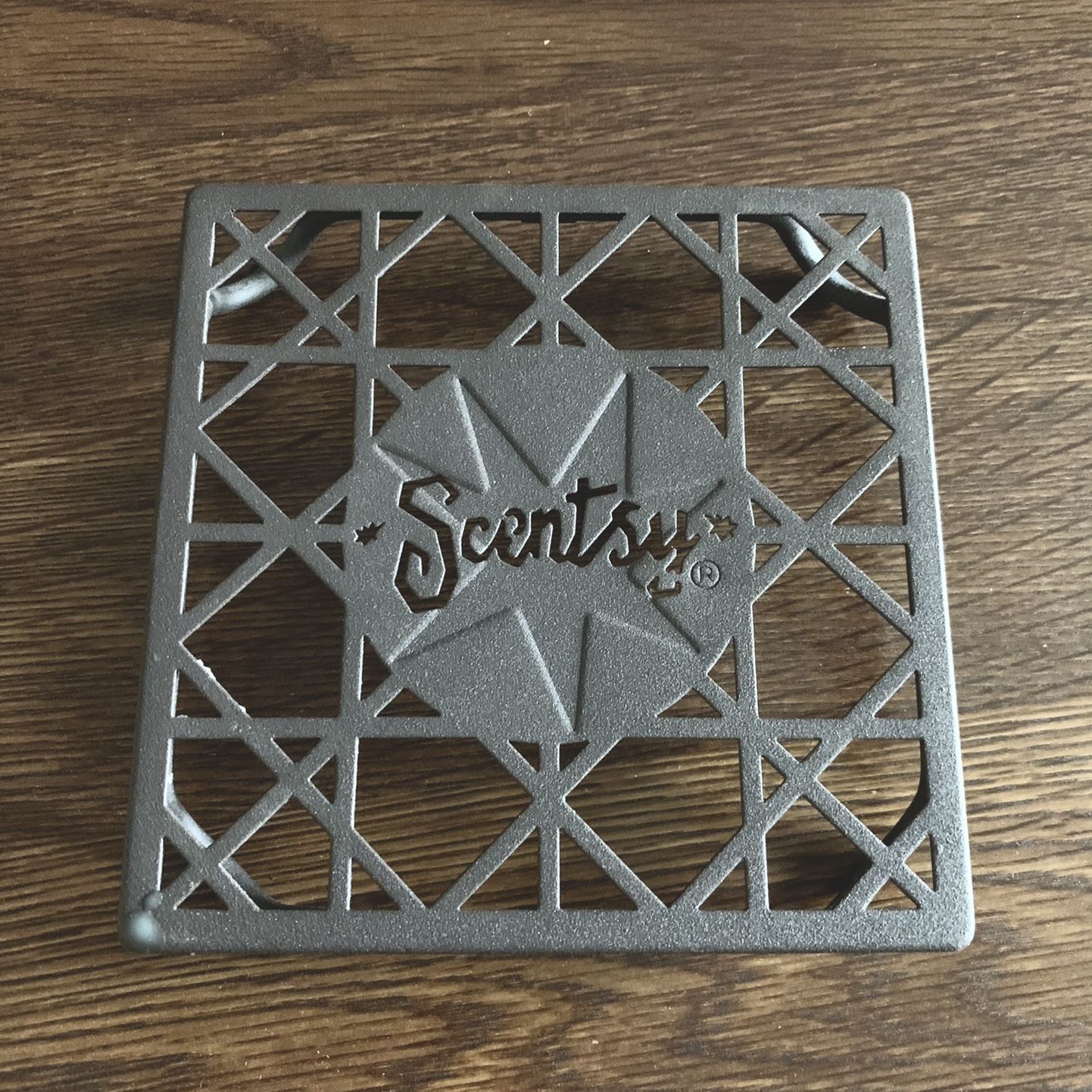 Metal Scentsy Trivet