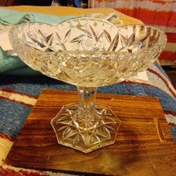 Pinwheel Cut Crystal Oval Footed Candy Bowl  Pedestal. Candy Dish 