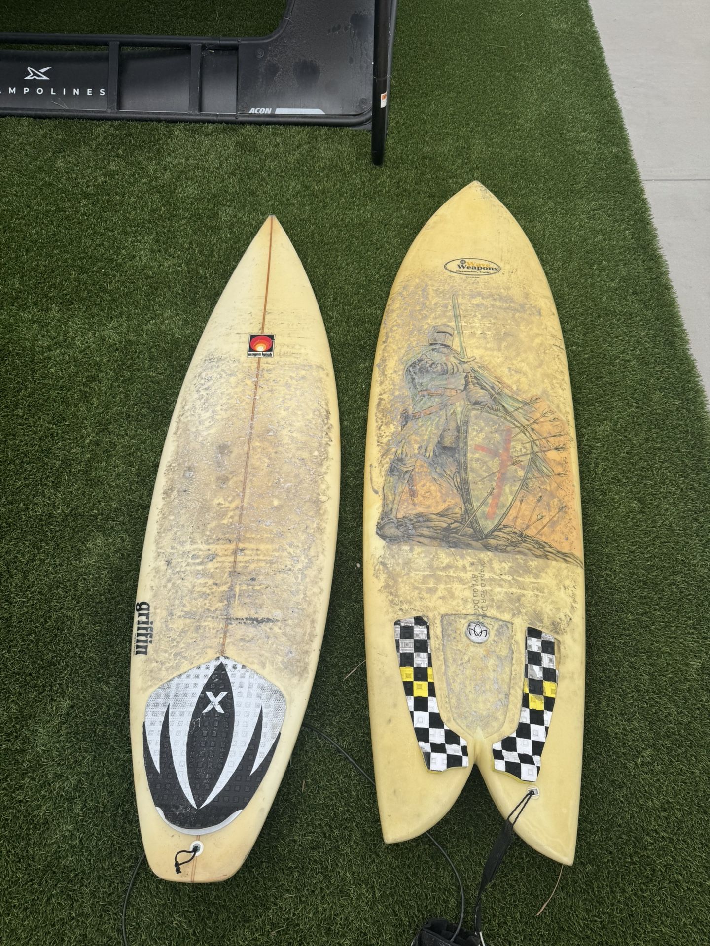 Wetsuit + 2 Surfboards