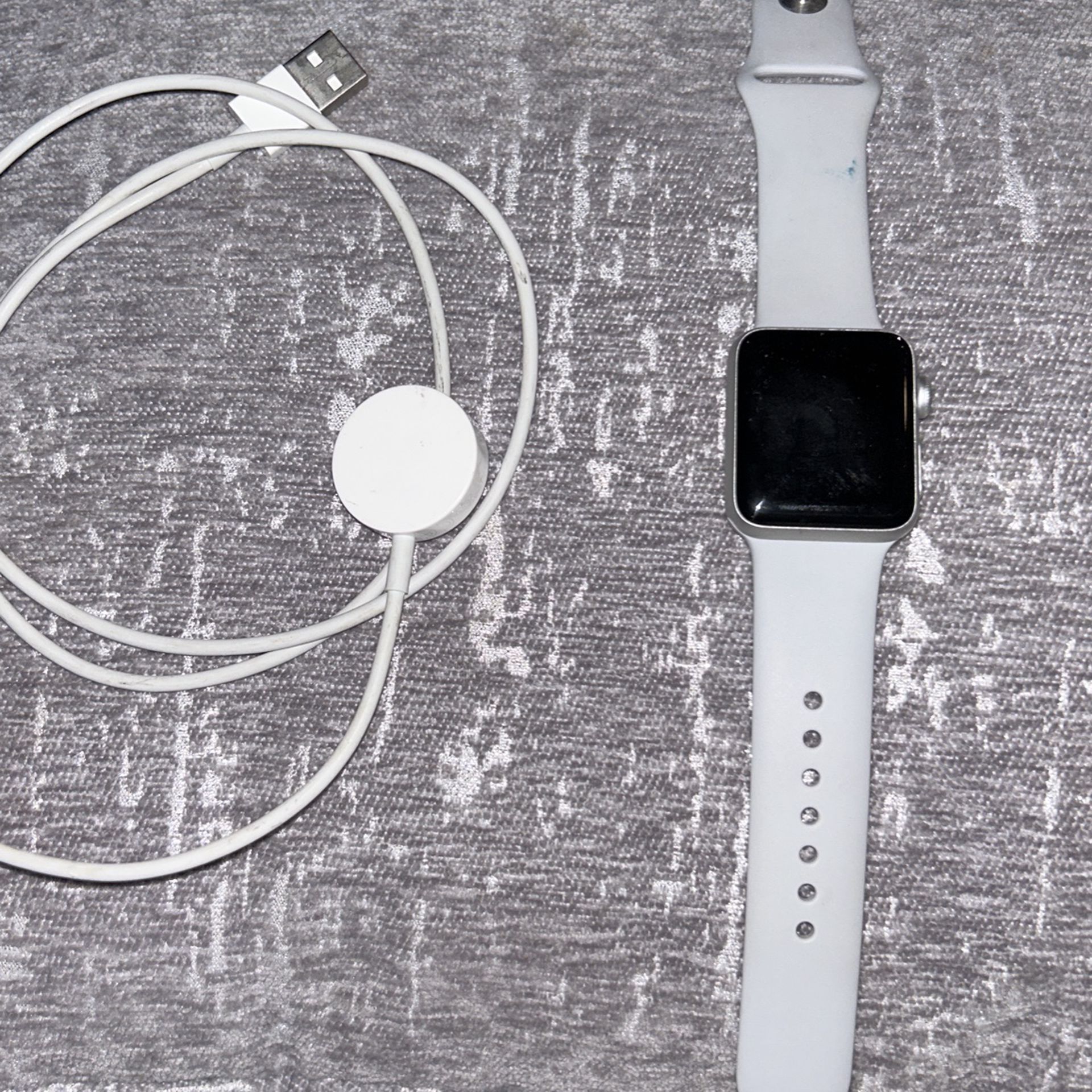 Apple Watch Series 3. 38MM aluminum 