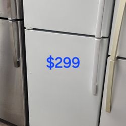 GE ELECTRIC REFRIGERATOR 2DOORS WORK PERFECT INCLUDING WARRANTY SMALL FEE DELIVERY 