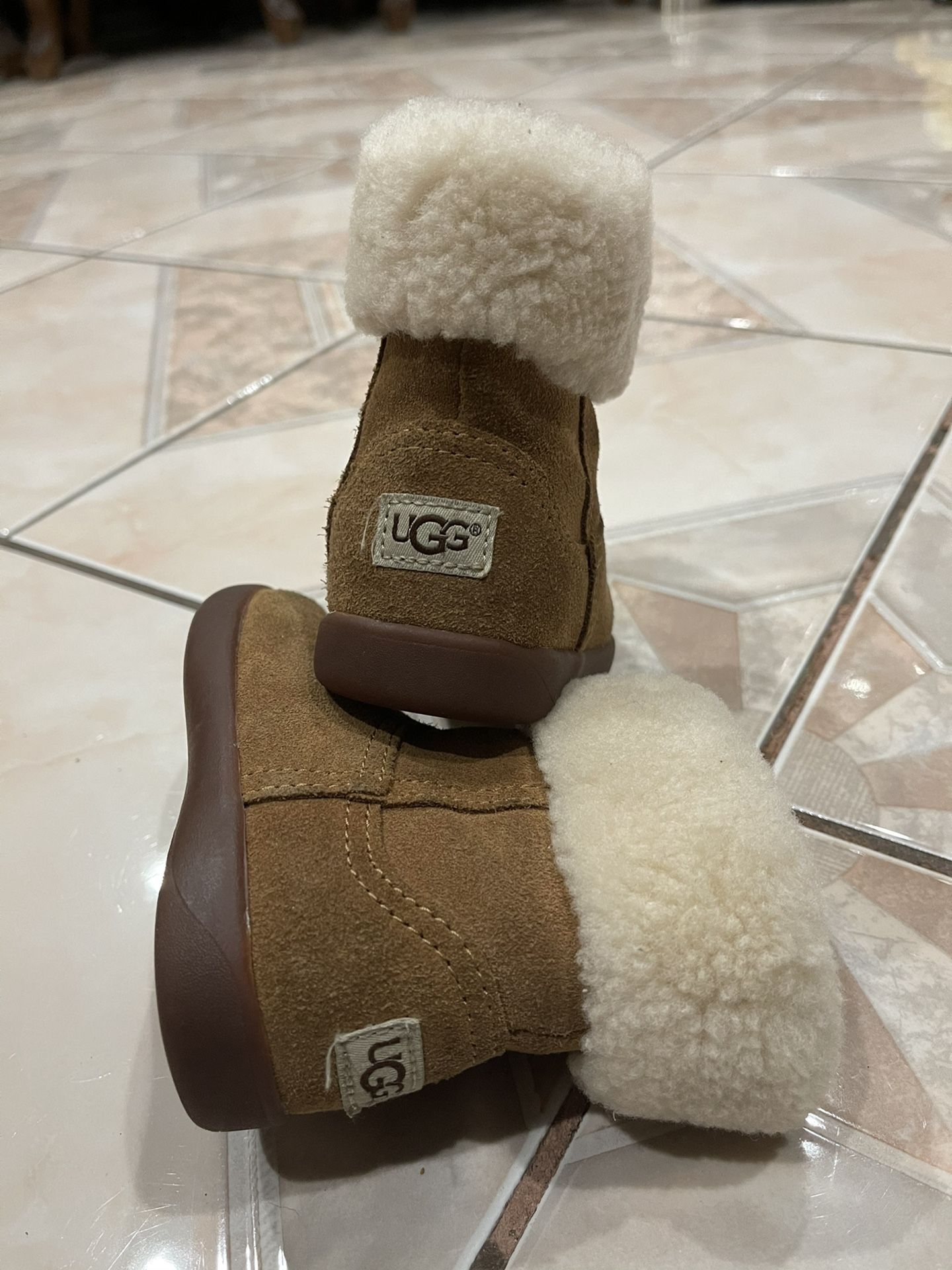 Ugg Boots Toddler Size 6