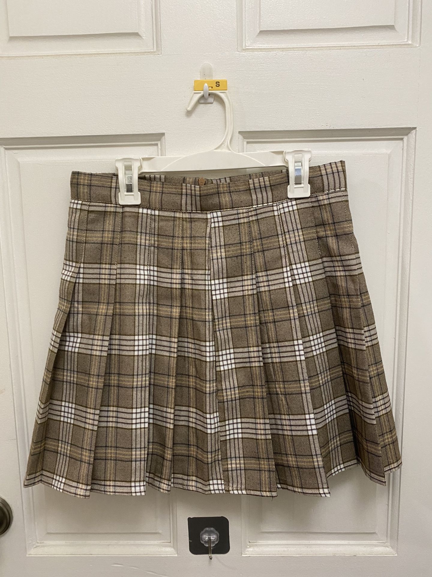 Women’s skirt, size 165/ 72A, M-L 