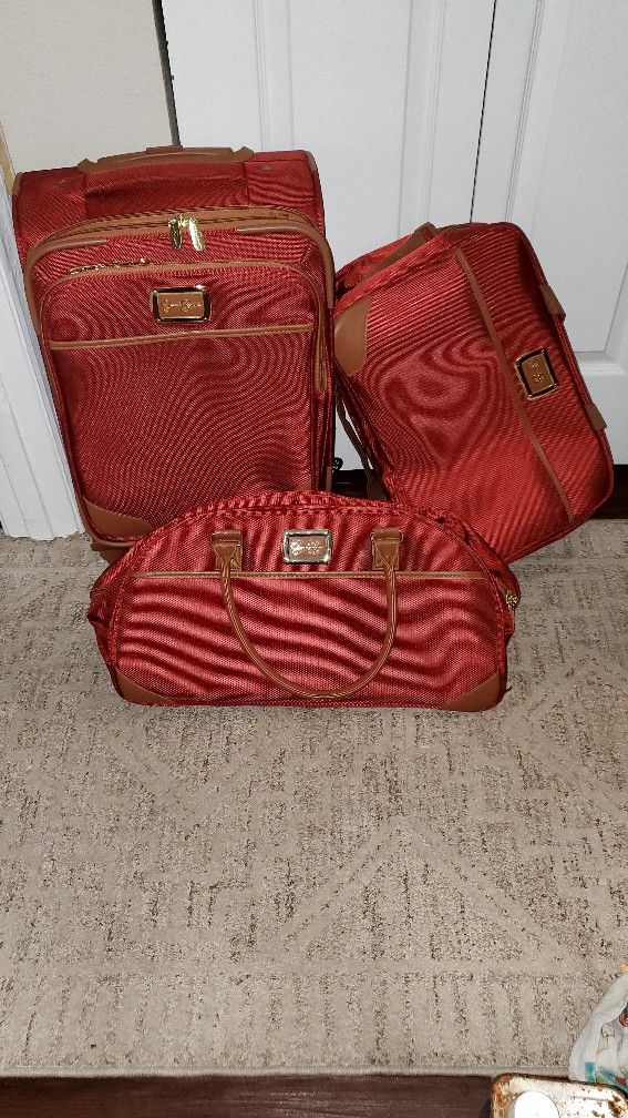 Jessica Simpson Luggage Set