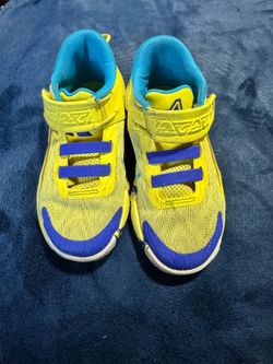 Giannis Nike Immortality 2 Boys' Basketball Shoes