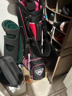 Woman’s Callaway Strata Golf Set