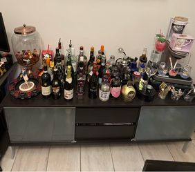 Bar Black table