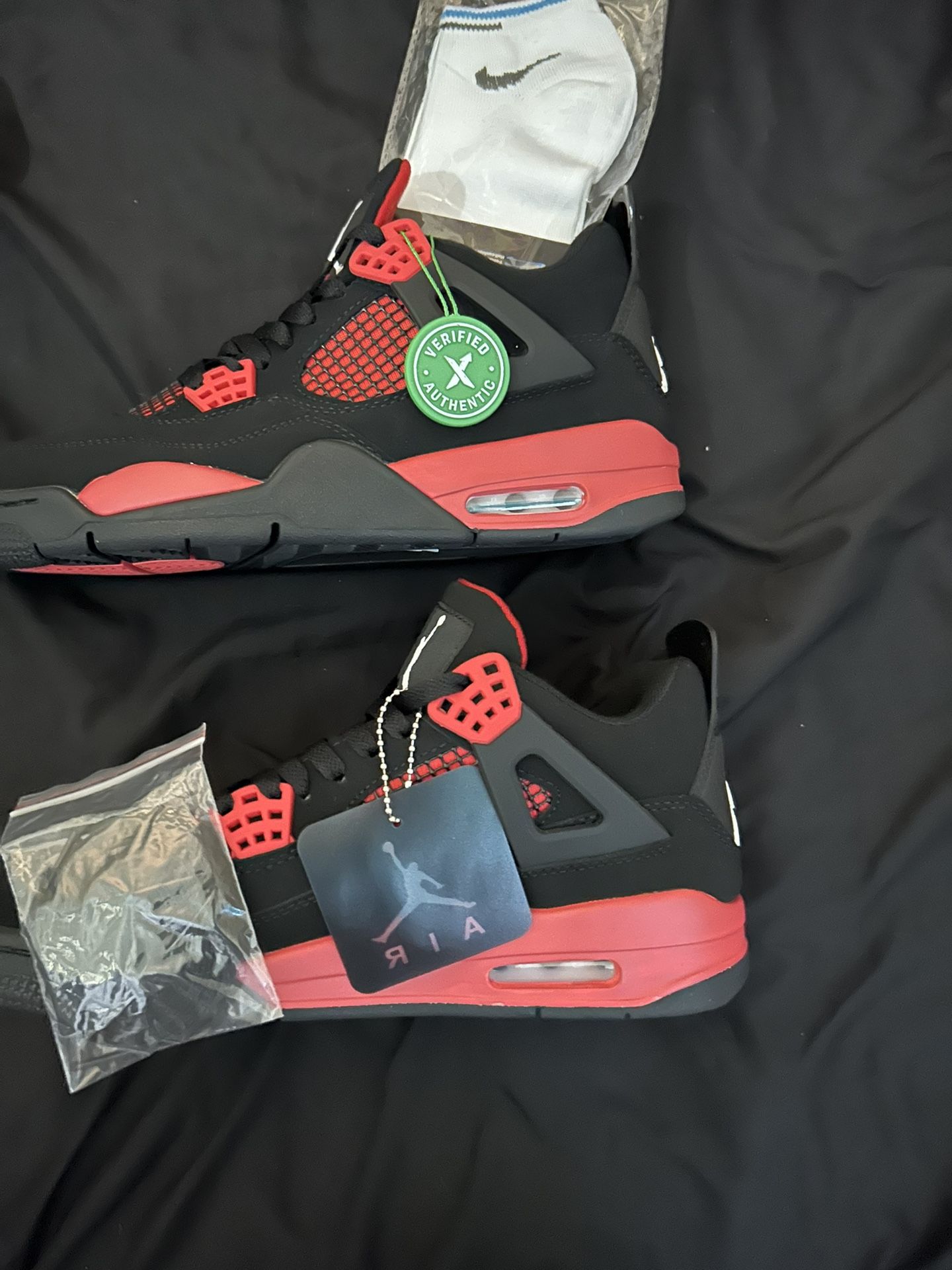 Air Jordan 4 Retro Red Thunder