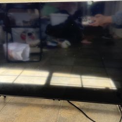 Moving sale Samsung 43’ TV 