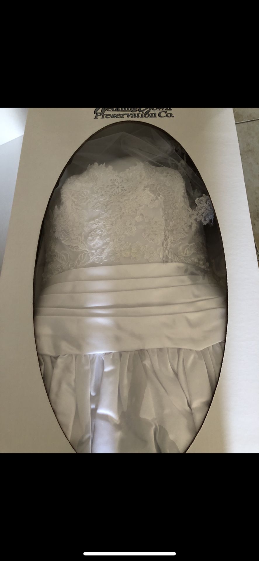 Alfred Angelo Wedding Dress,  Veil And Petticoat Need Gone ASAP!