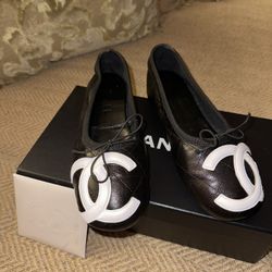 Chanel flats authentic 