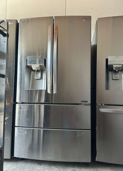 LG 4-Door Stainless Fridge with FrenchDoors