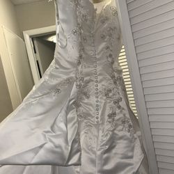 White Wedding Dress 