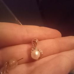 Rose Gold Earrings With Freshwater Pearls & Diamonds