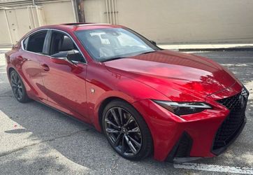 2022 Lexus IS