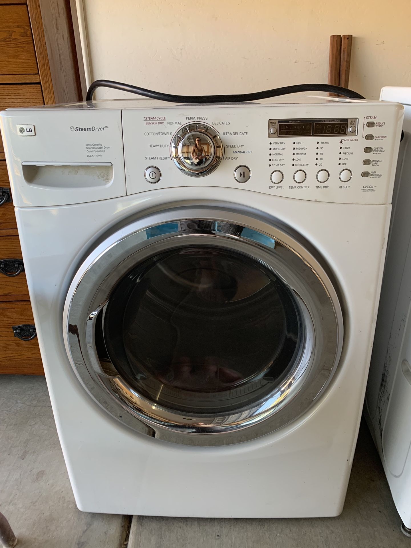 Washer And Dryer (free but you need to pick it up) for Sale in Phoenix