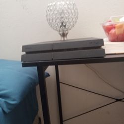 PS4 console 