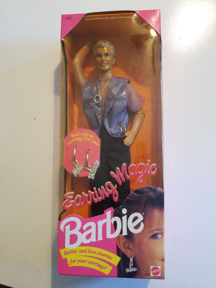 Barbie 2290 Earing Magic Ken Doll NIB 1992