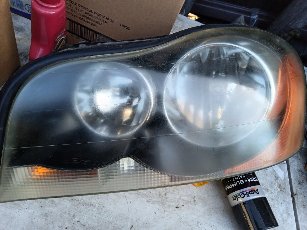 Right Side Headlight For 2005 Volvo XC90 