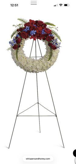 Wreath Tripod