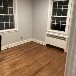 Pvt Bedroom With Shared Bathroom