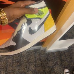 Jordan 1 Volt Gold