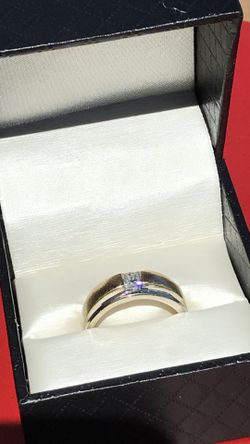 Men’s wedding band - Diamond with 2 tone white gold and brushed yellow