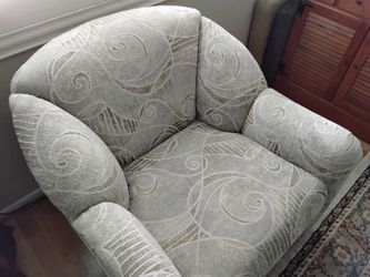 Accent chairs (2)