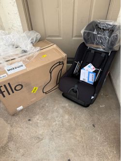 NEW! Clek FLLO Convertible Car Seat in Railroad Zip (2-avail)