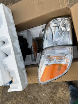Toyota Sienna Headlights