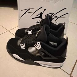 Jordan 4s