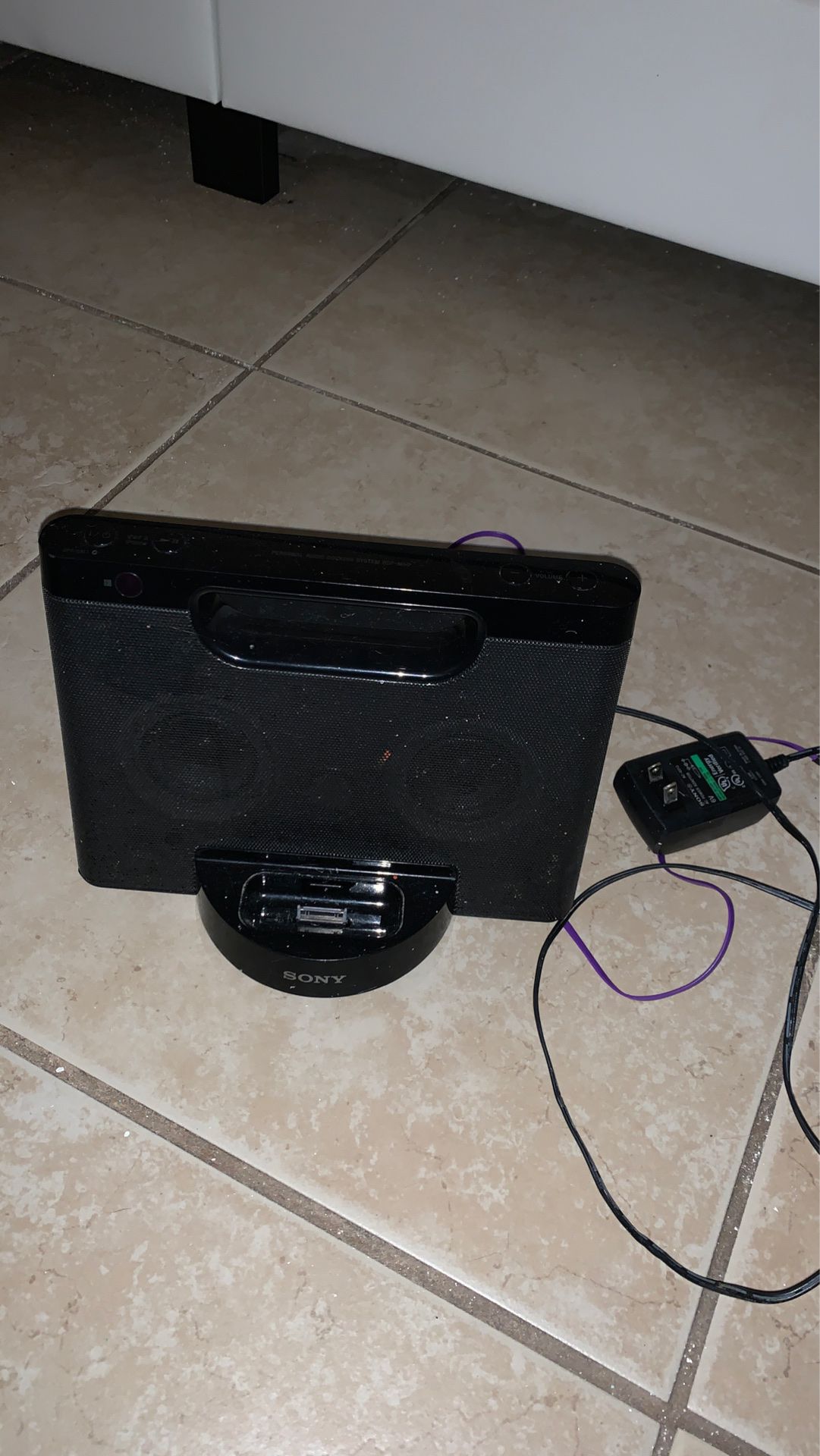 Free sony stereo comes with converting chord