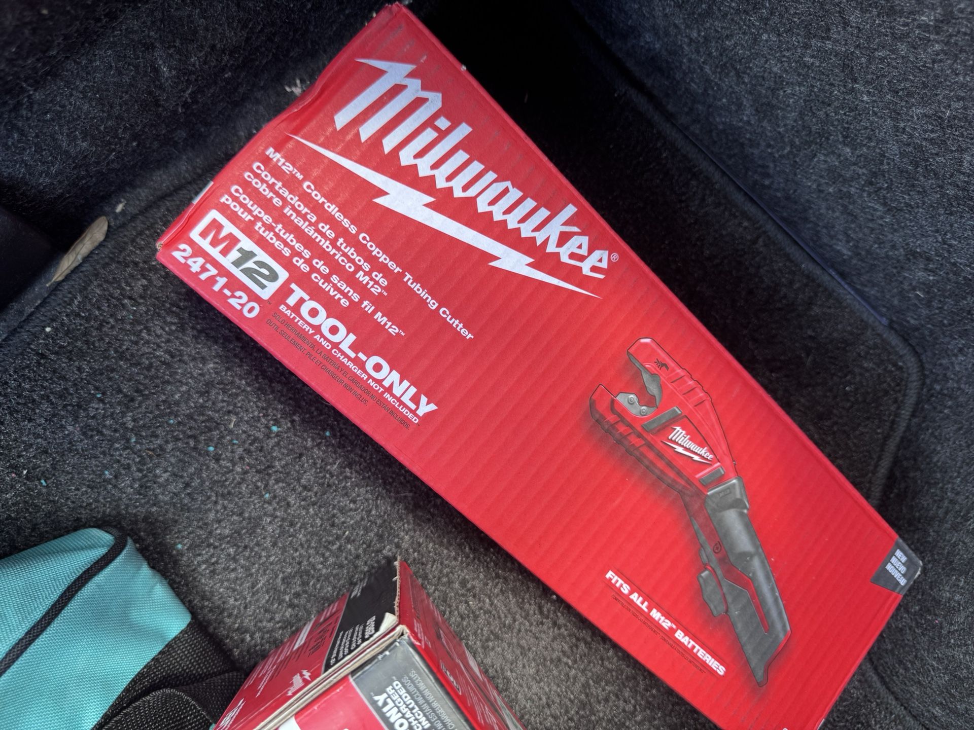 Milwaukee M12 Copper Cutter 