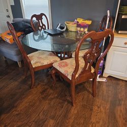 Kitchen Table And Chairs 