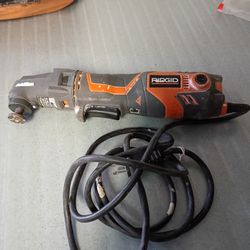Ridgid R2850 Oscillating Multi-Tool Kit w/ Attachments & Bag