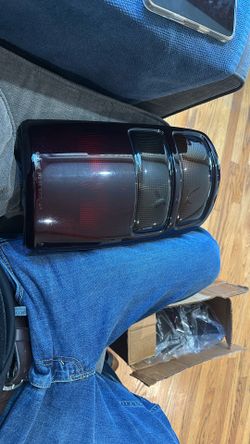 2001 Yukon Denali XL Tail Lights
