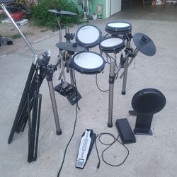 Simmons Electric Drum Set 