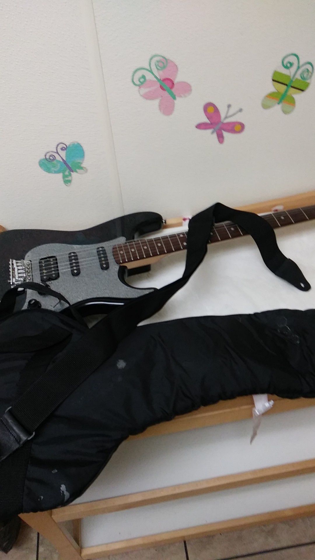 Fender Squire Strat. With Shoulder Strap and Ibanez Case ( Trade For An Acoustic. Or OBO)