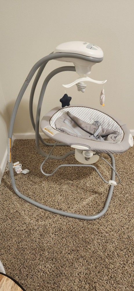 GRACO BABY SWING