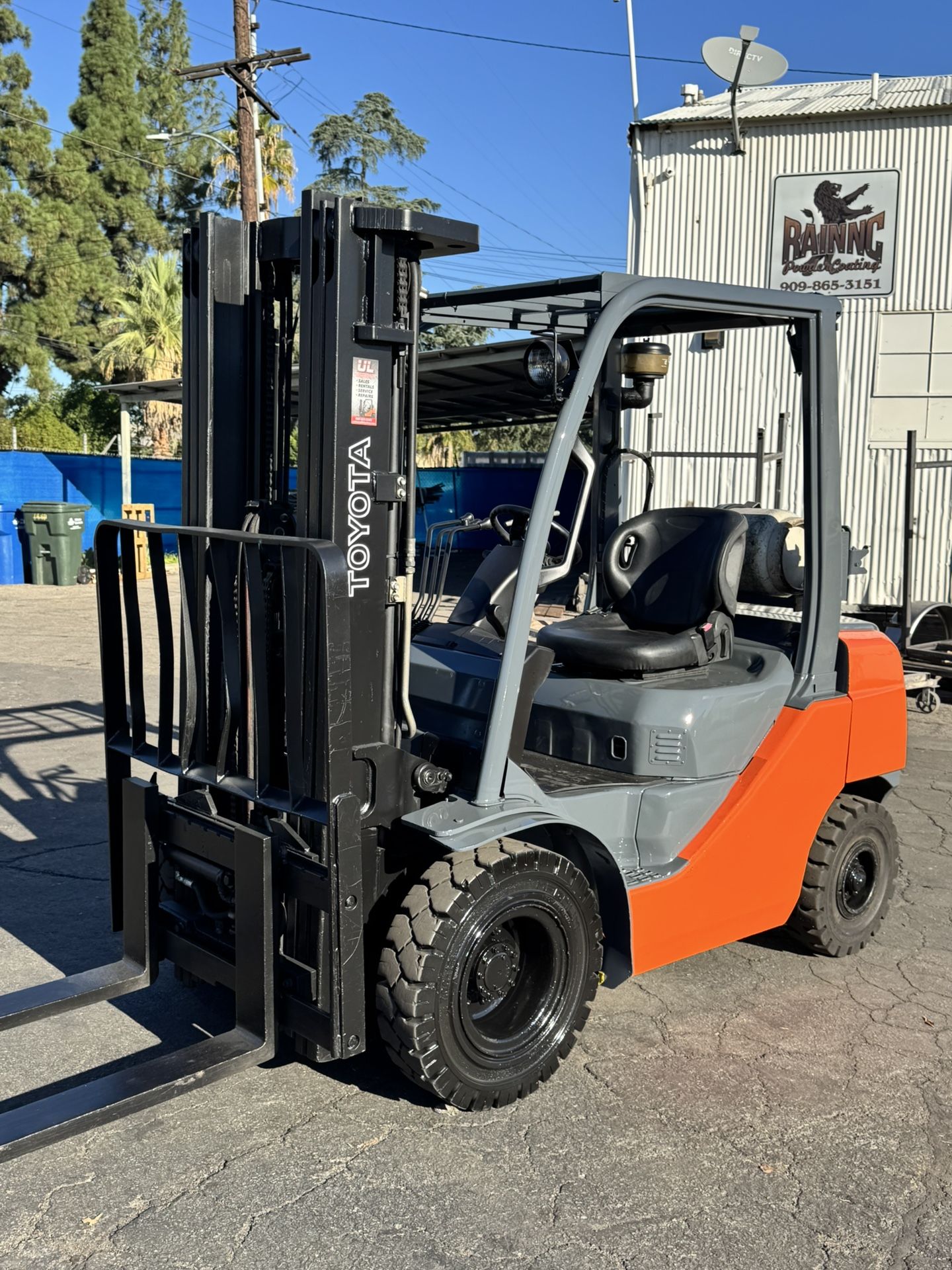 ALL TERRAIN TOYOTA PROPANE FORKLIFT
