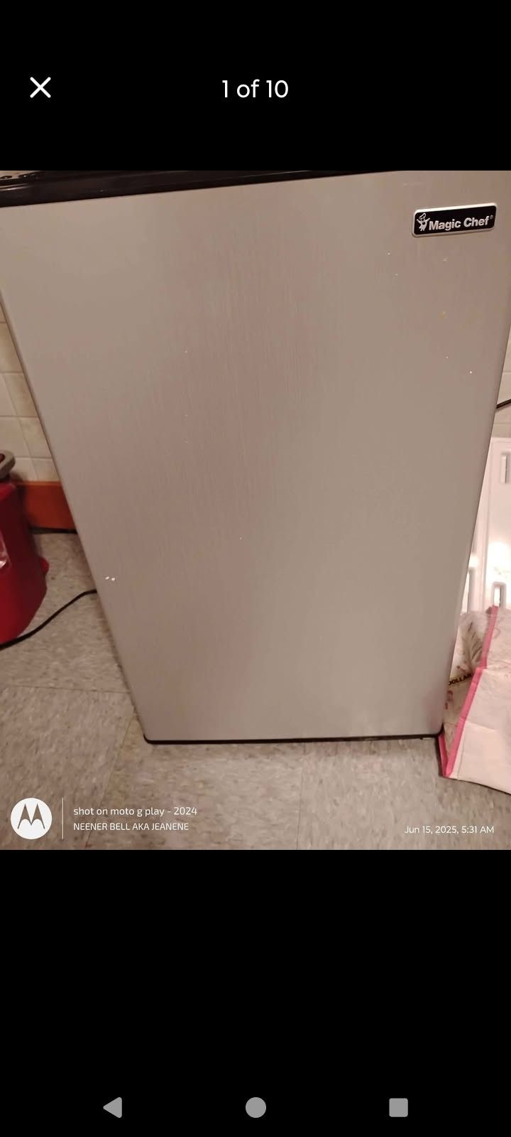 Magic Chef Mini Fridge N Freezer