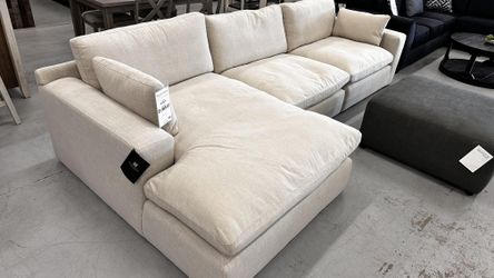 I’m Jon Green, Wayne’s Home Sales Representative🌟 Cloud Sectional Couch Set 🌟 Color Options Fast Delivery Living Room Furniture