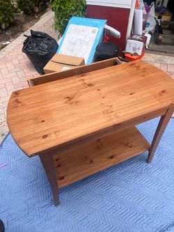 Entry Table/ Desk