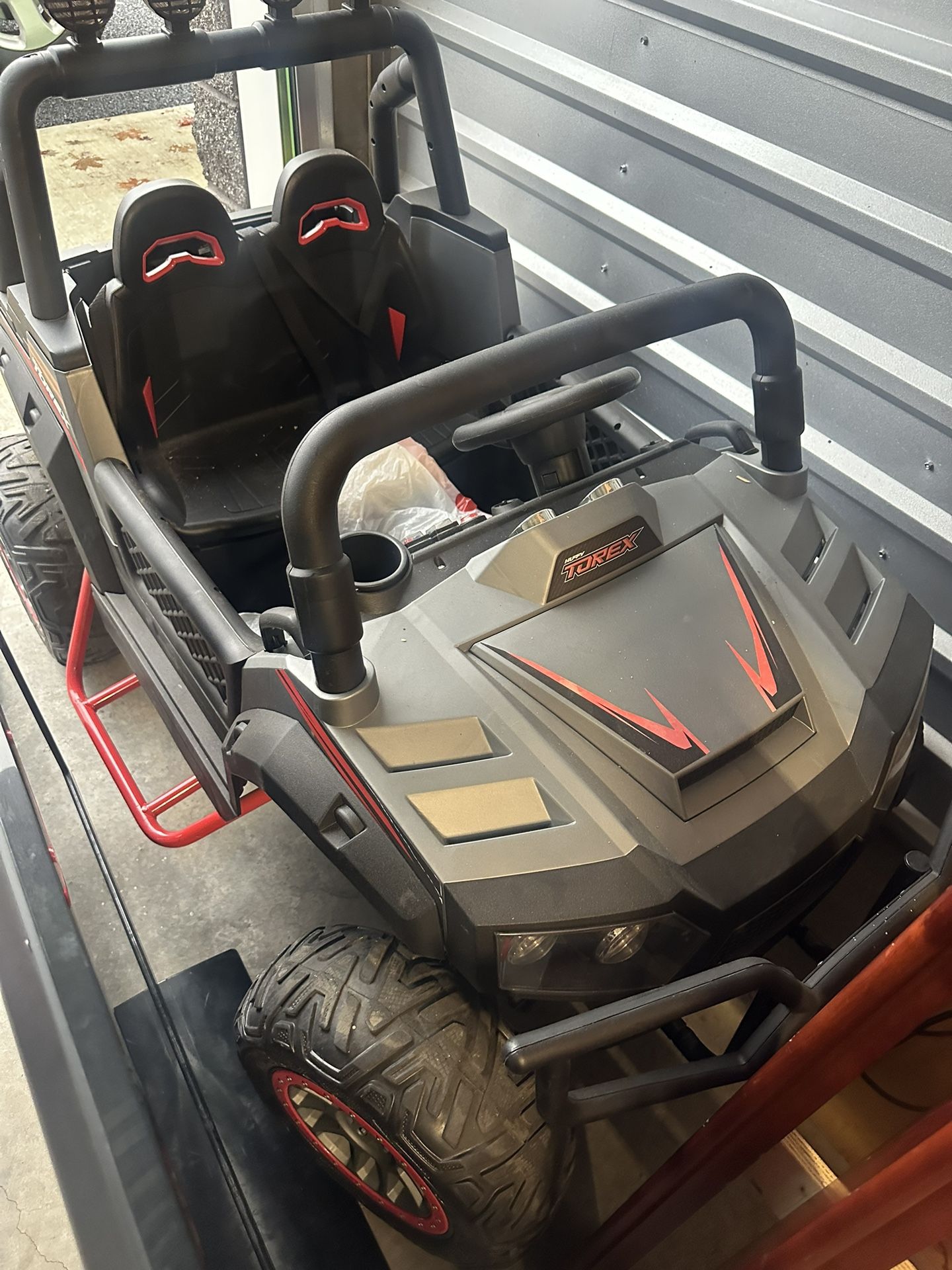 Used But Still NEW…….Huffy Torex 24v UTV With Upgraded Battery System