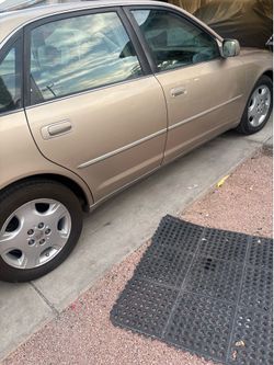 2003 Toyota  Avalon gold 4Dsd
