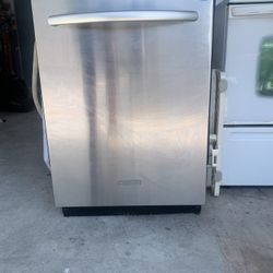 Kitchen Aid  Dishwasher 