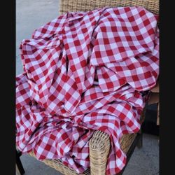 9 X LONG TABLECLOTHS